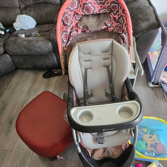 Baby Trend Other - Baby Trend Floral Stroller - Pink and Gray